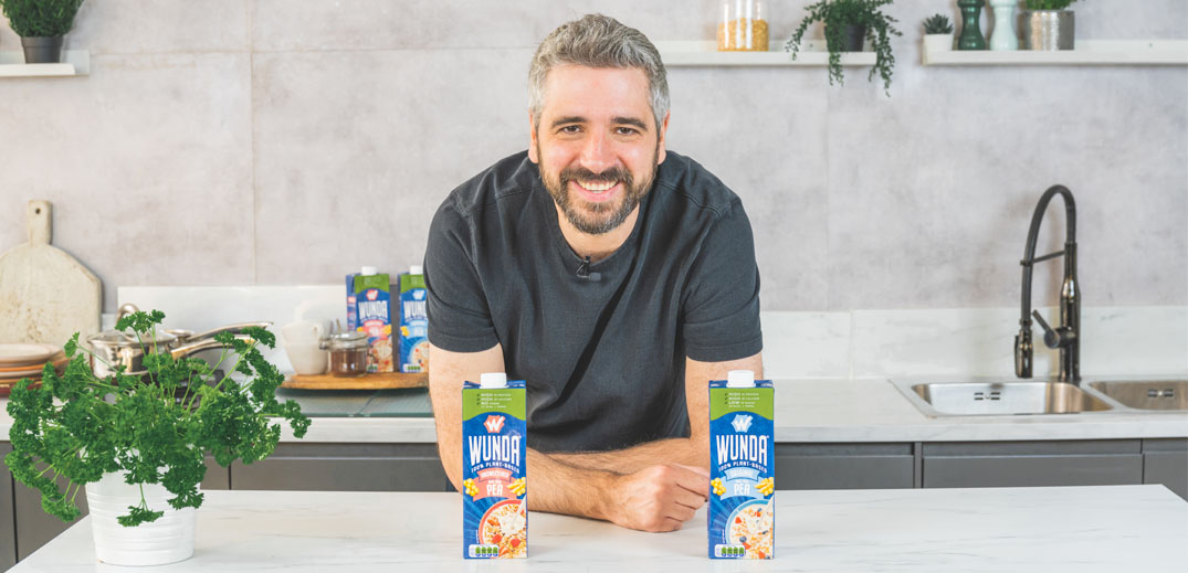 Miguel Barclay with Wunda