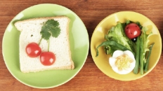 plate with bread and tomatoes plate with salad