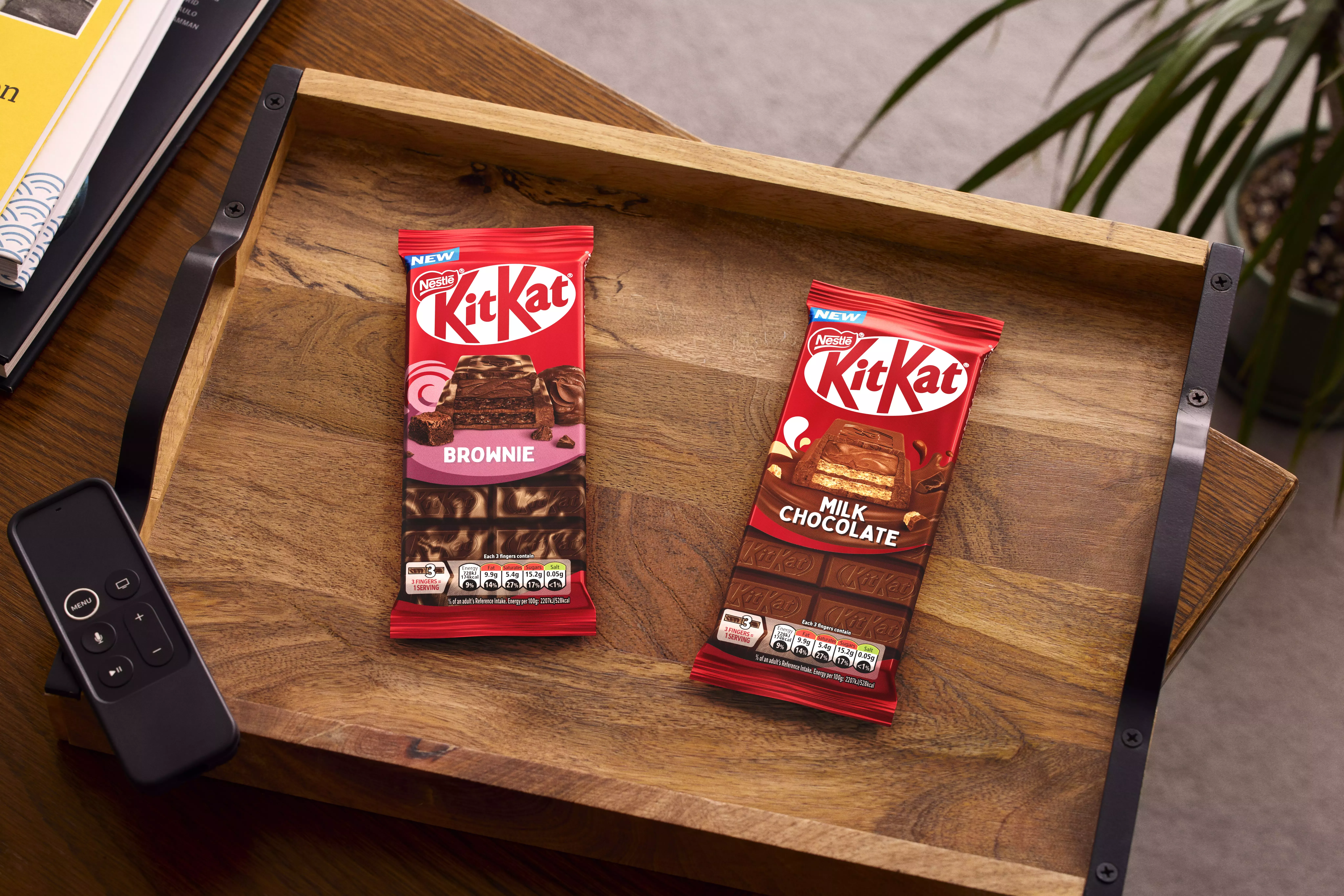 KitKat sharing blocks Milk Chocolate and Brownie in a tray